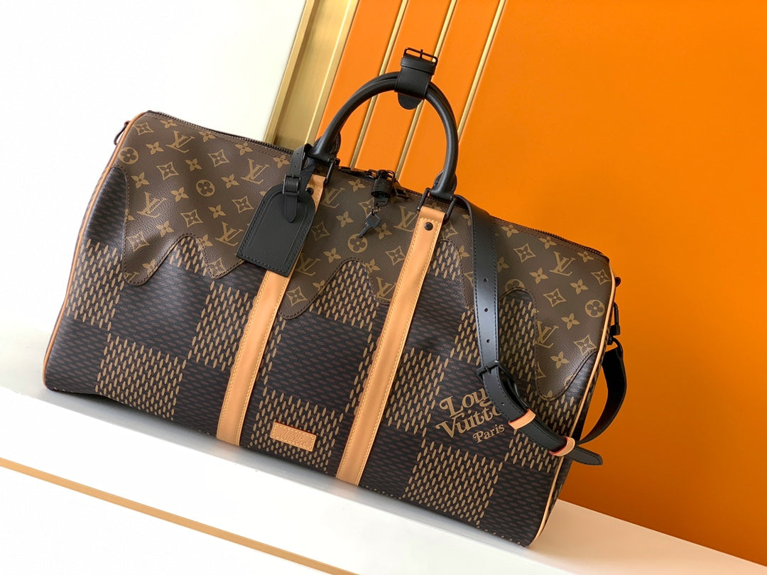 Louis Vuitton Keepall Bandoulière 50