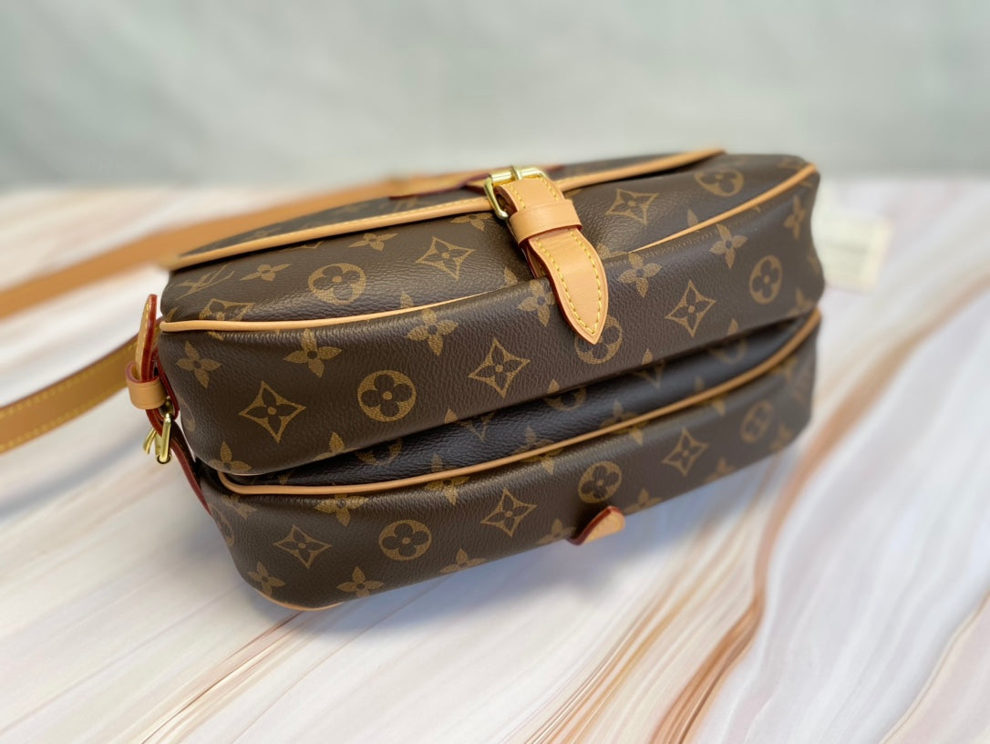 Louis Vuitton Saumur MM bag