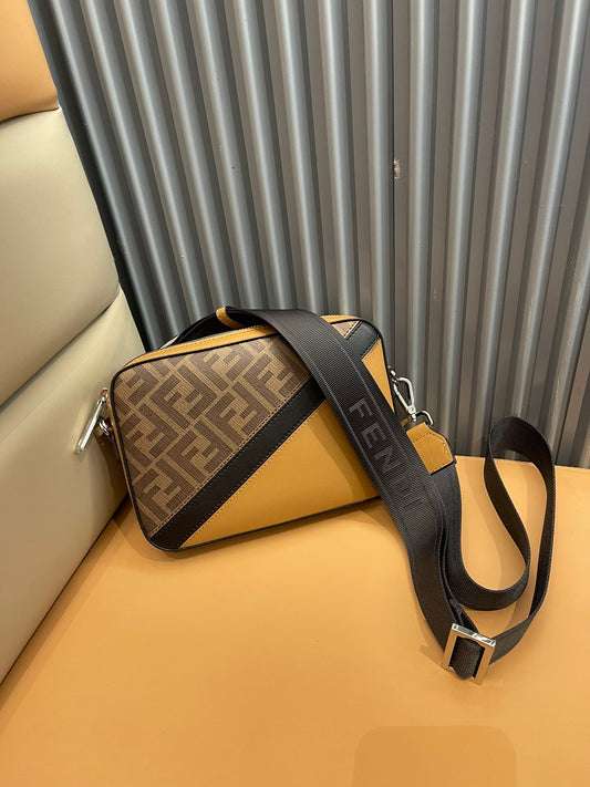 Fendi Crossbody bag