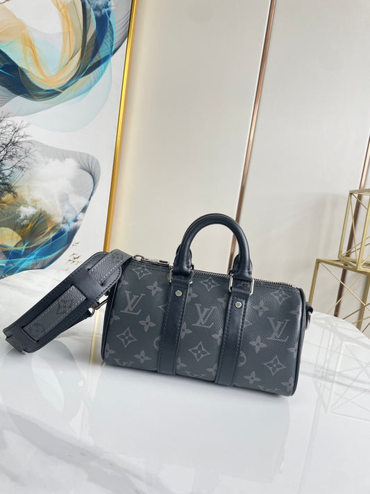 Louis Vuitton Keepall Bandoulière 25