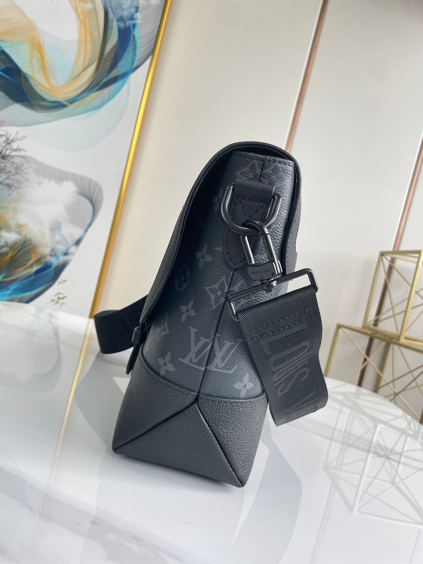 Louis Vuitton Saumur Messenger bag