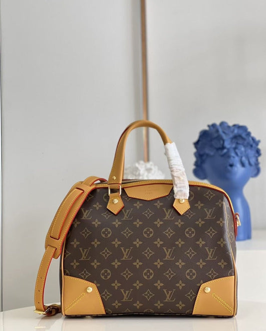 Louis Vuitton Retiro PM Shoulder bag