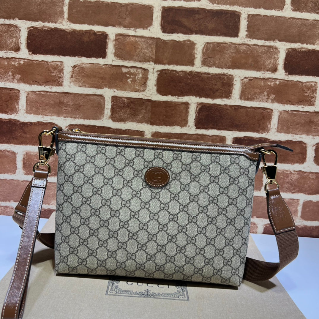 Gucci MESSENGER BAG WITH INTERLOCKING G