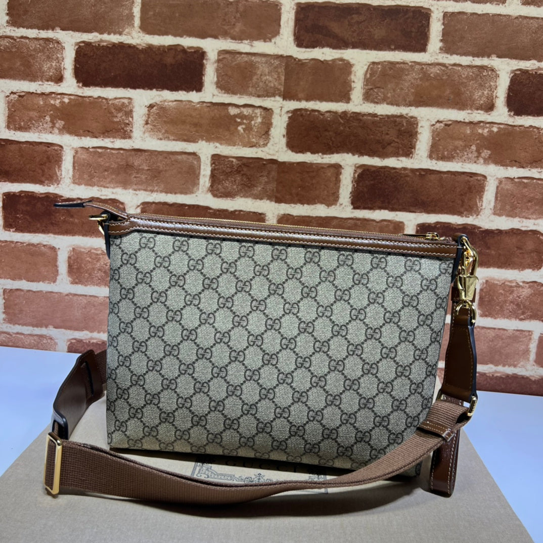 Gucci MESSENGER BAG WITH INTERLOCKING G