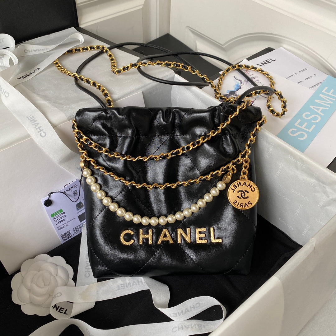 Chanel 22 mini bag