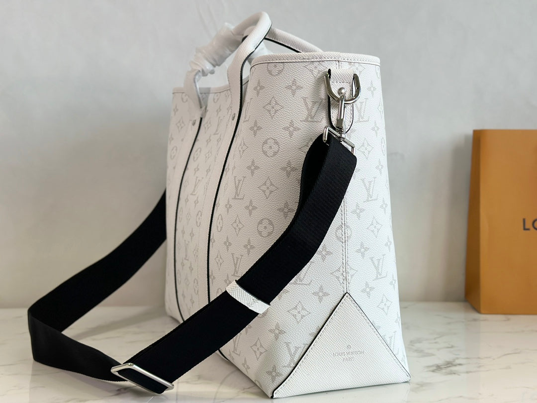 Louis Vuitton Weekend Tote Bag