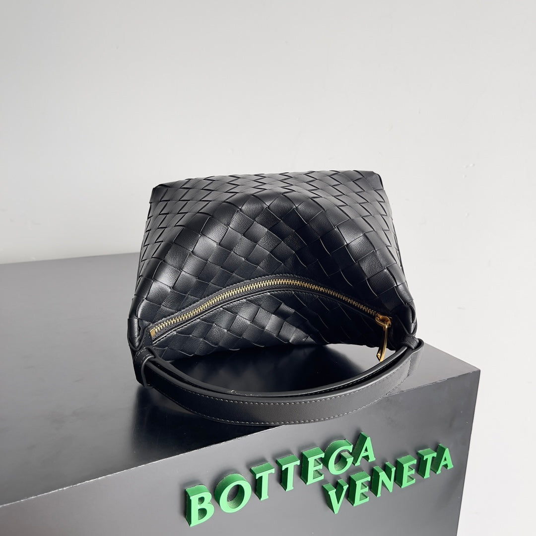 Bottega Veneta Mini Wallace Bag