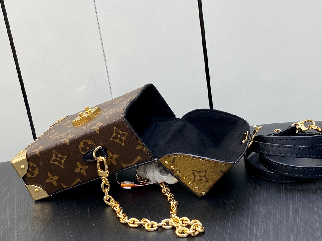 Louis Vuitton Camera Box