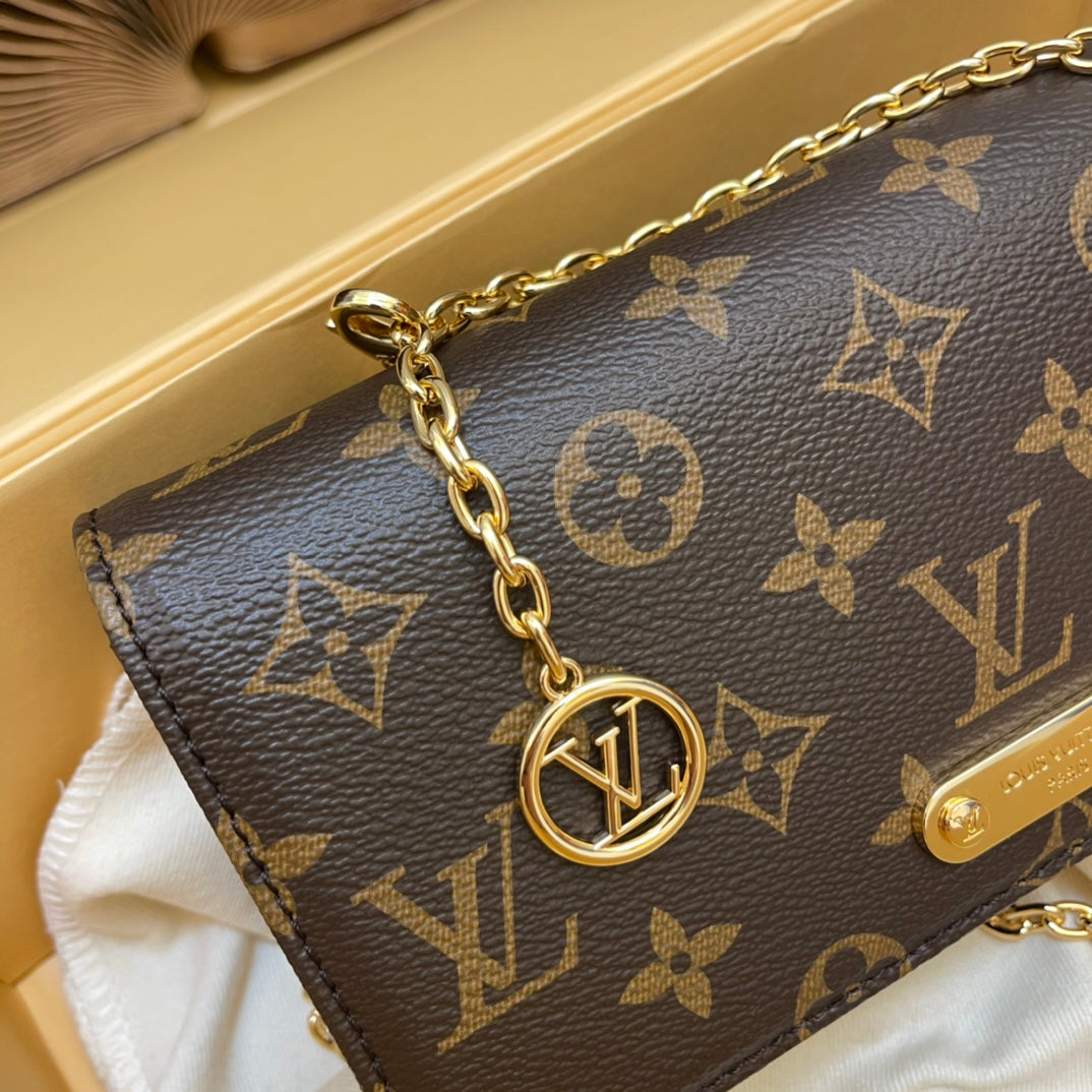 Louis Vuitton Wallet On Chain Lily