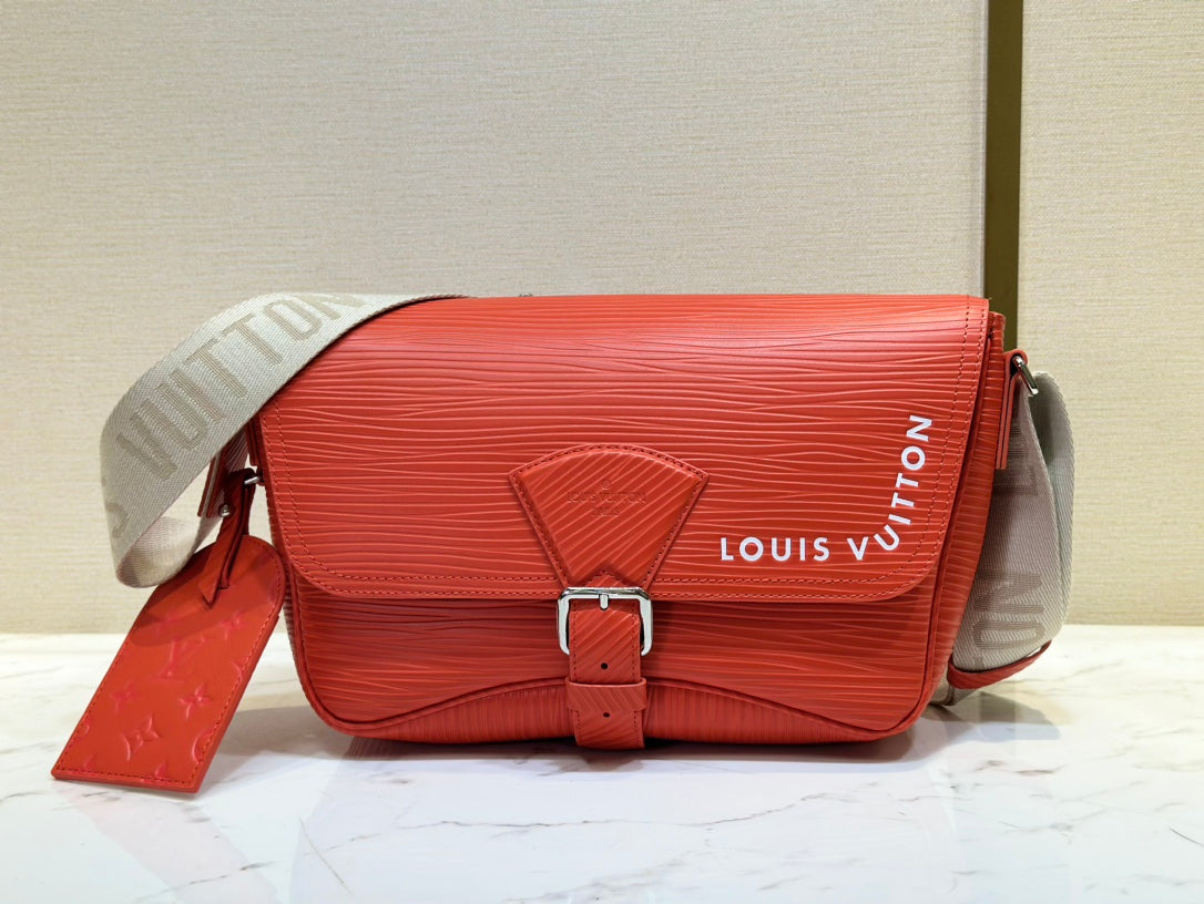 Louis Vuitton Montsouris Messenger