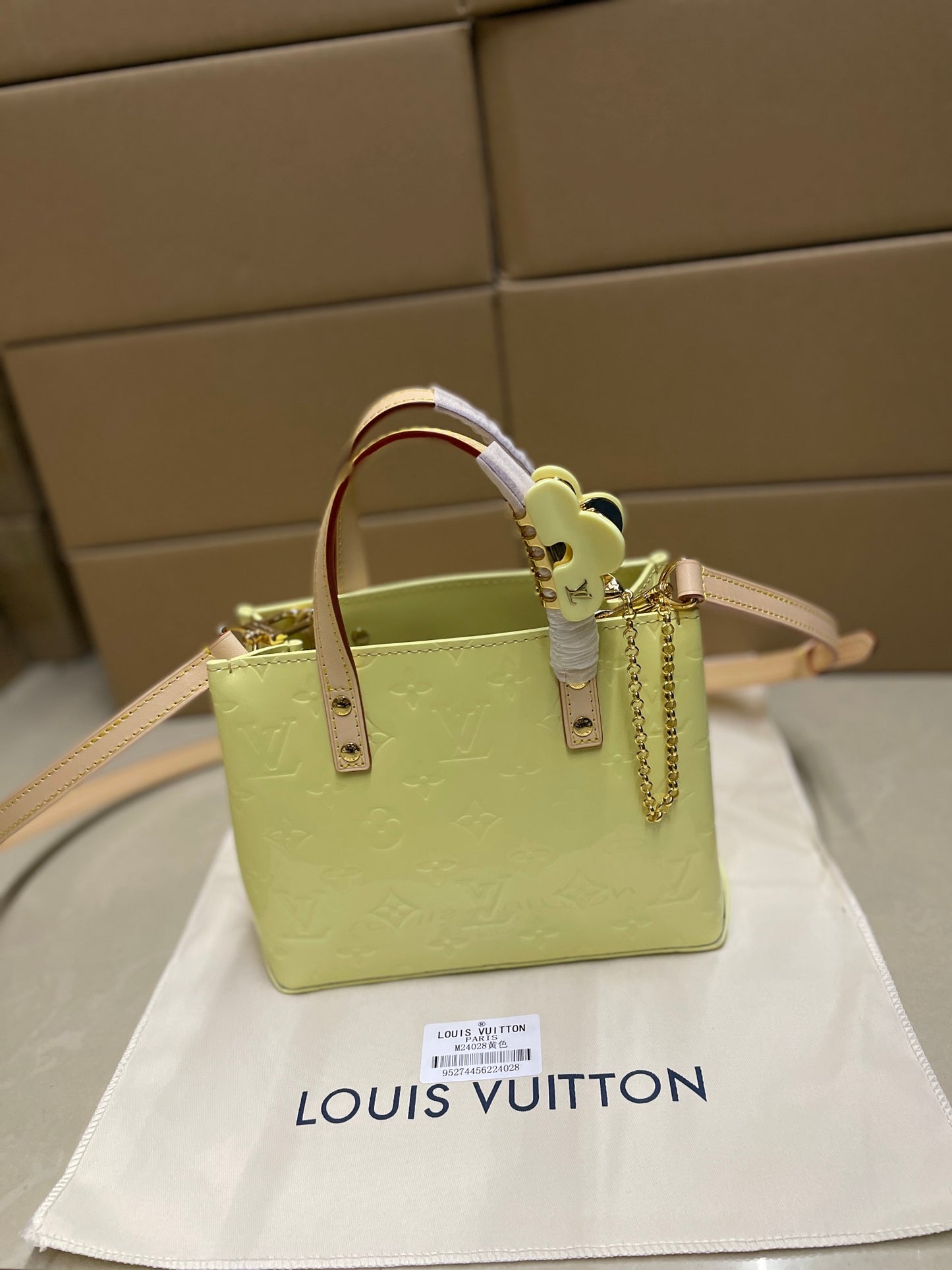 Louis Vuitton Reade PM