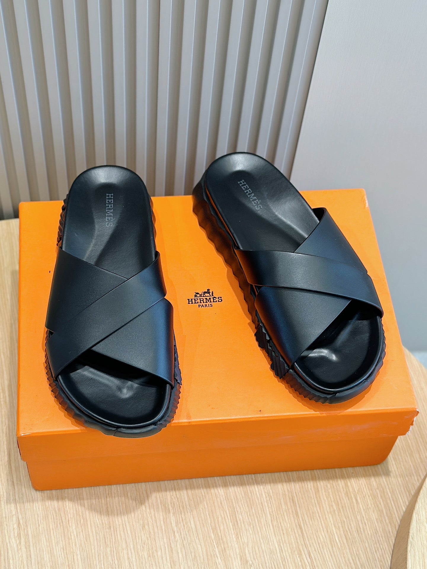 Hermes Men leather Slides