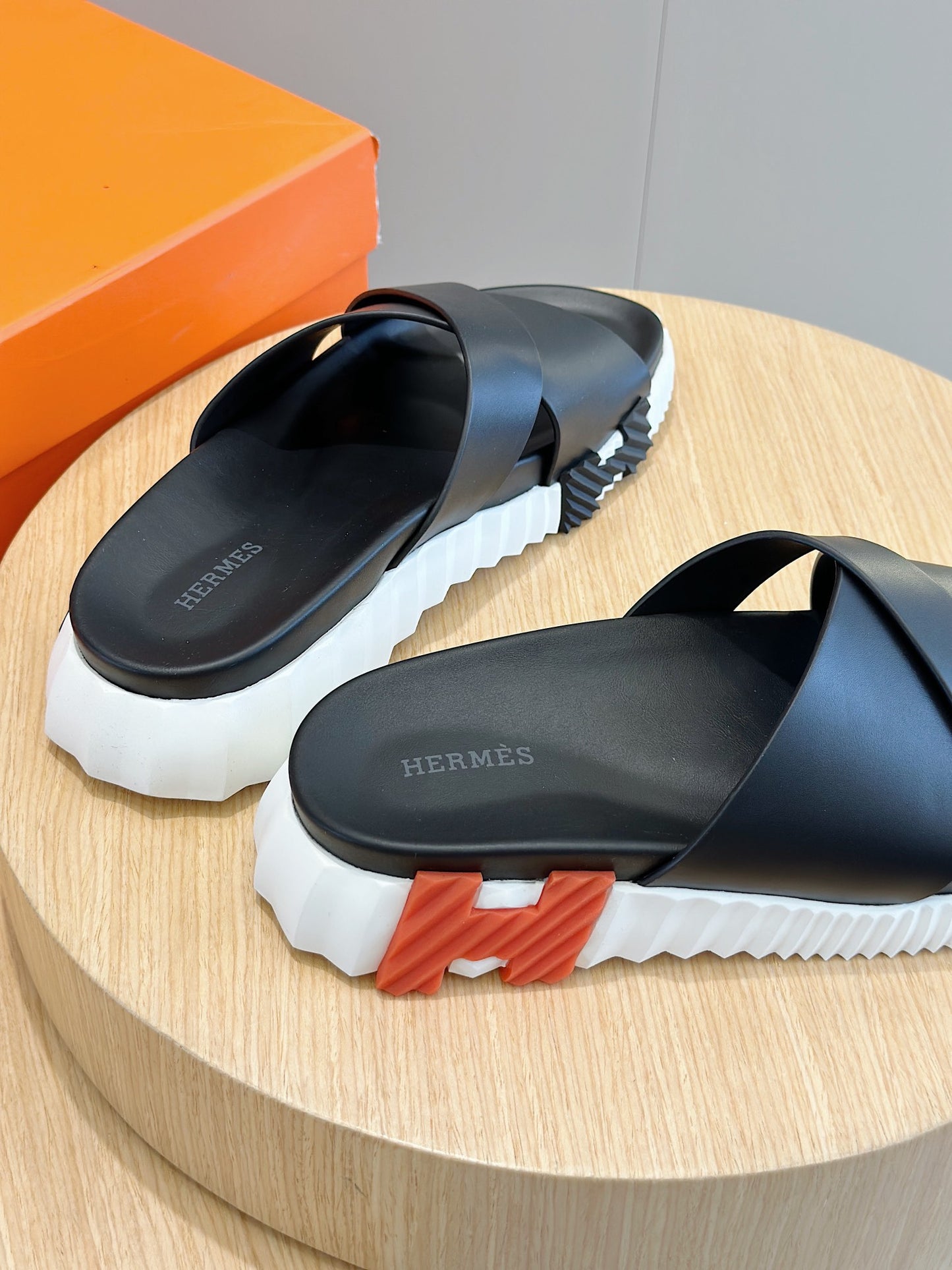 Hermes Men leather Slides