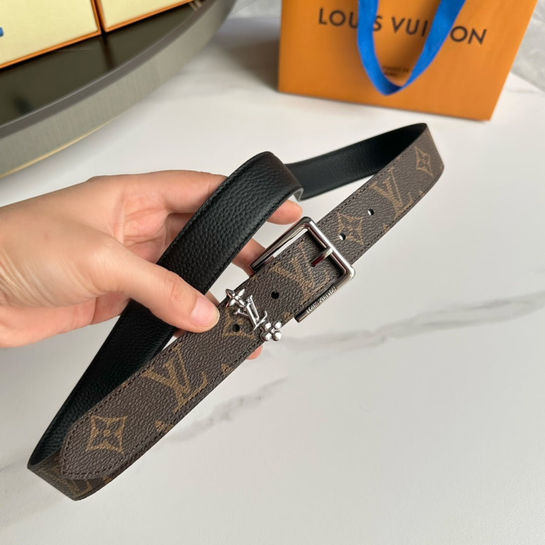 Louis Vuitton Reversible belt