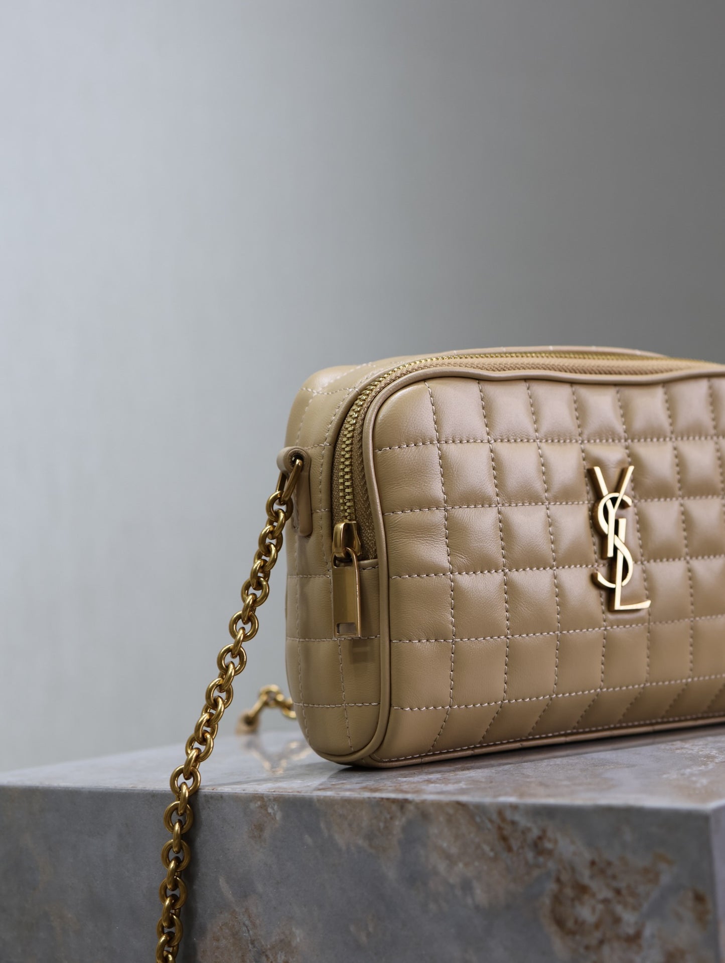 YSL LE CASSANDRE MATELASSÉ CARRÉ Leather