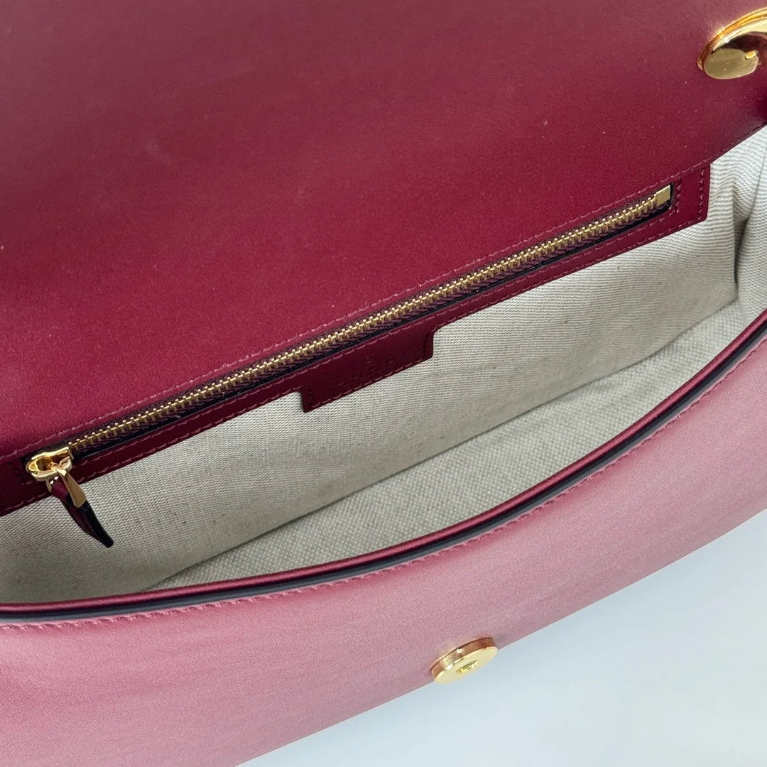 Gucci Small Blondie Top handle bag