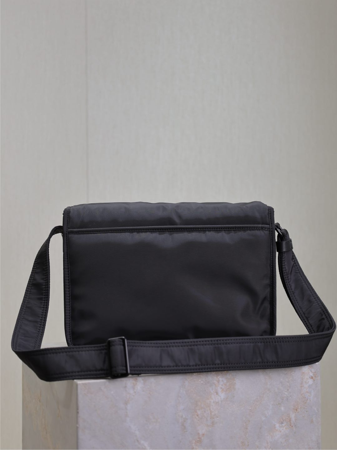 YSL Niki 28 cm Nylon