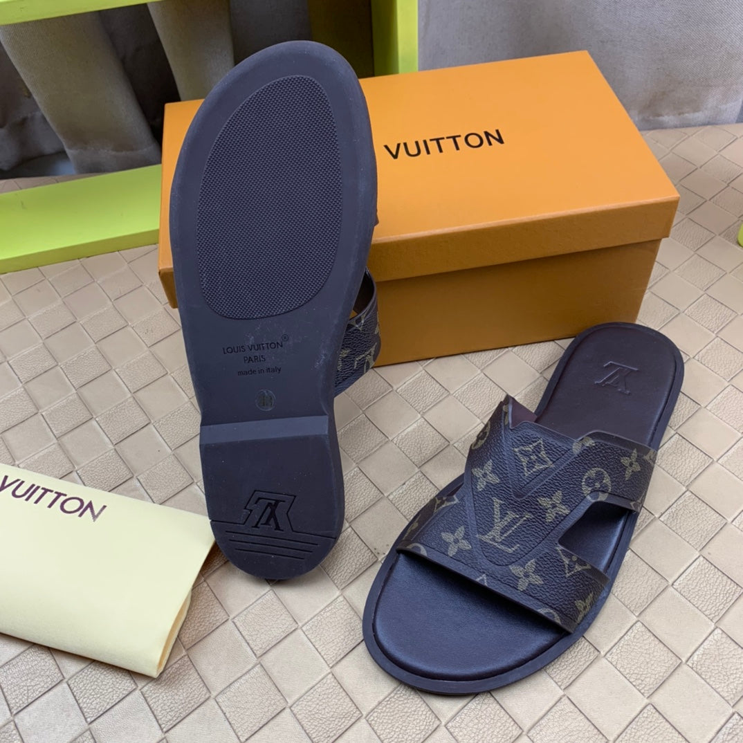 Louis Vuitton Men Slides