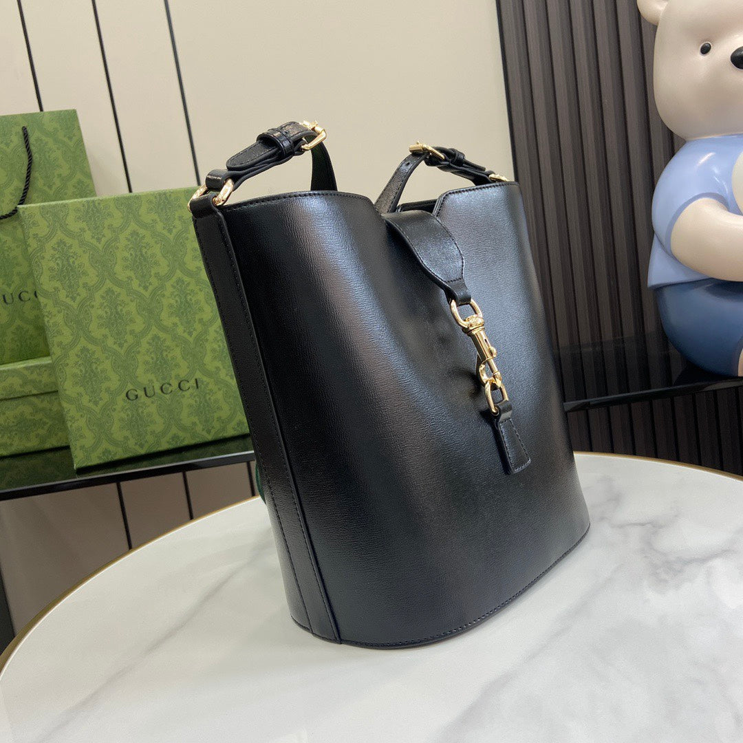 Gucci Small Bucket bag leather