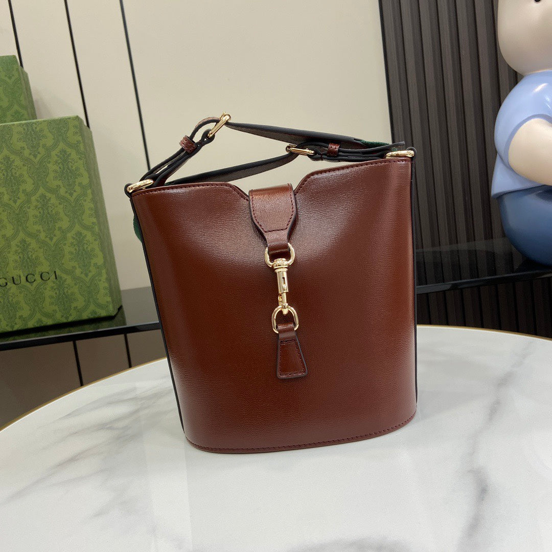 Gucci mini bucket bag leather