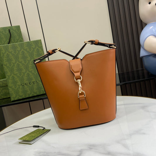 Gucci mini bucket bag leather