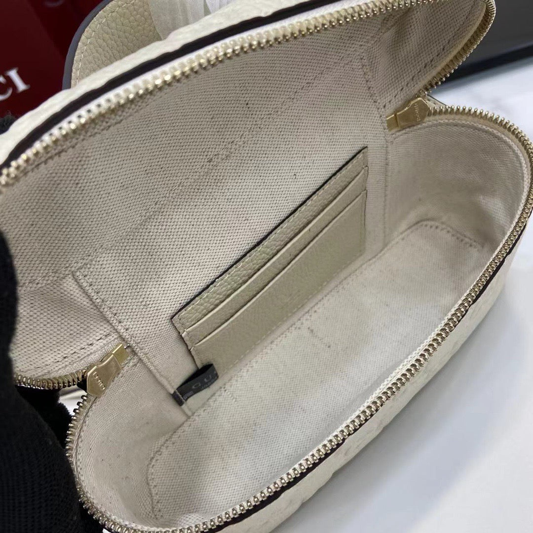 Gucci Emblem Small Vanity bag