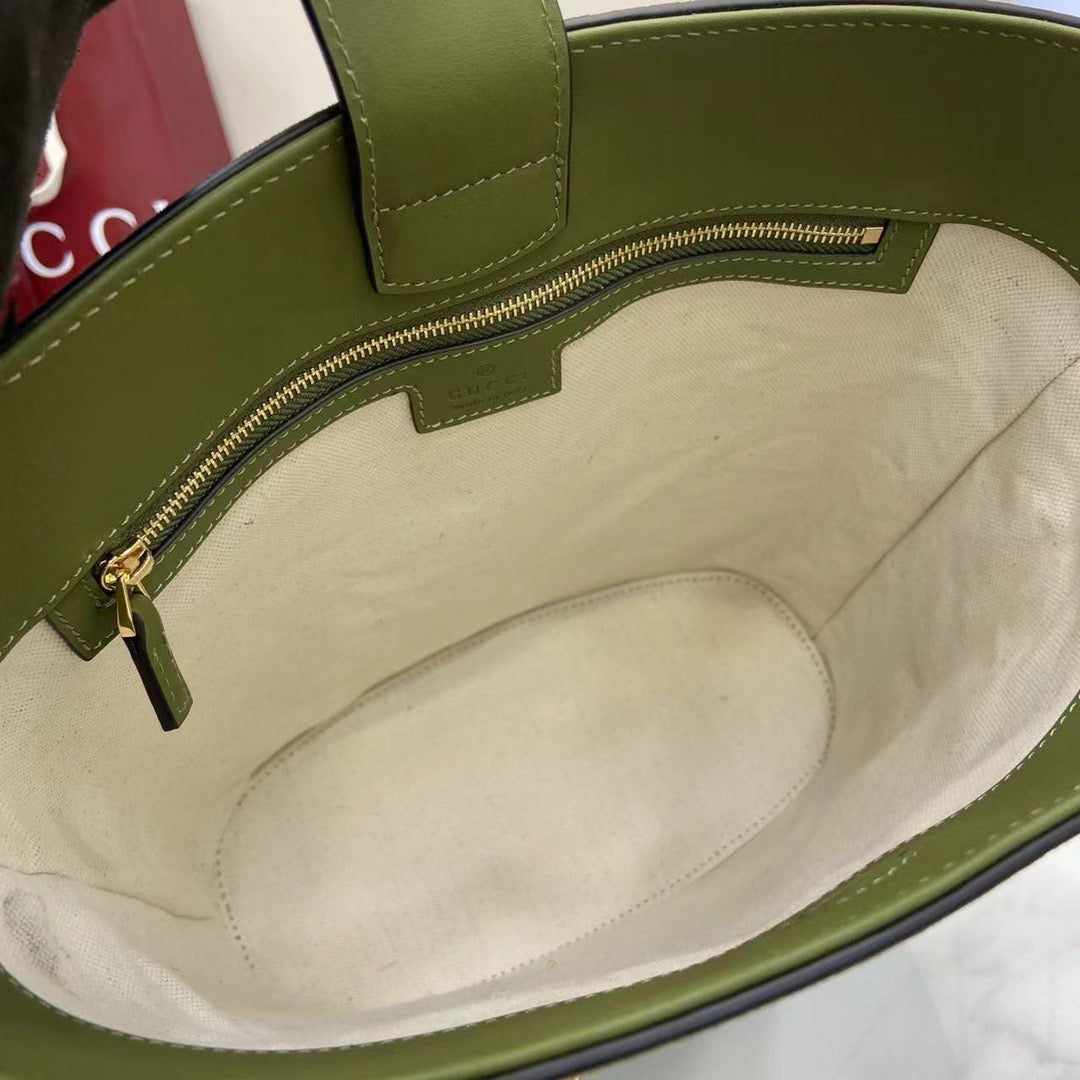 Gucci 73 Medium Bucket Suede bag