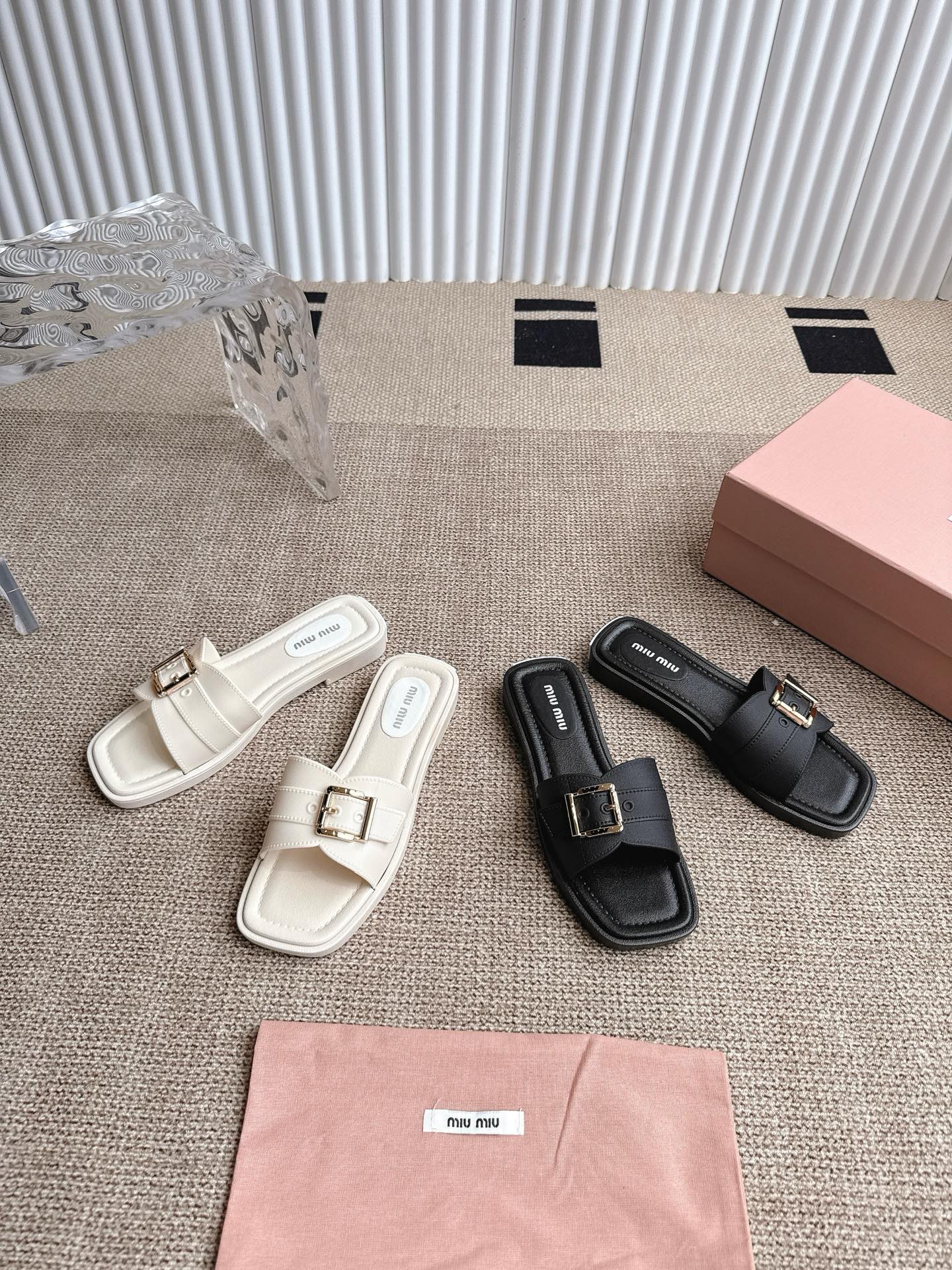 Miu Miu Slides