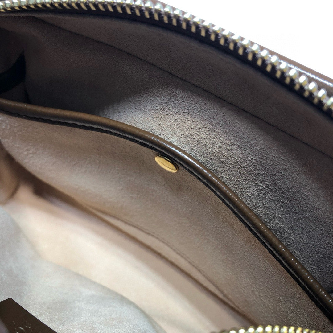 Gucci Retro Interlocking G Travel Pouch Beig