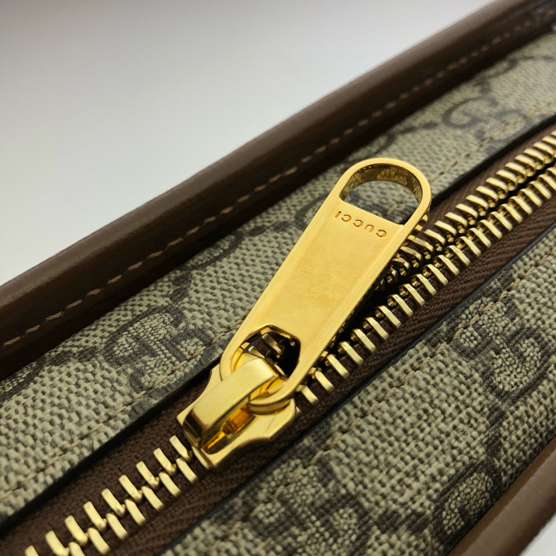 Gucci Retro Interlocking G Travel Pouch Beig