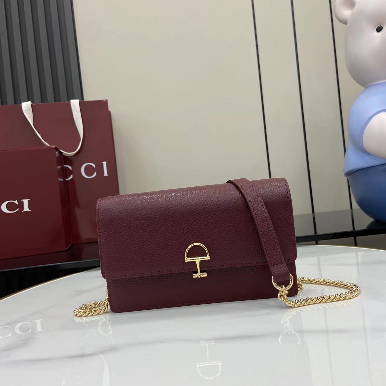 Gucci Softbit continental Chain wallet