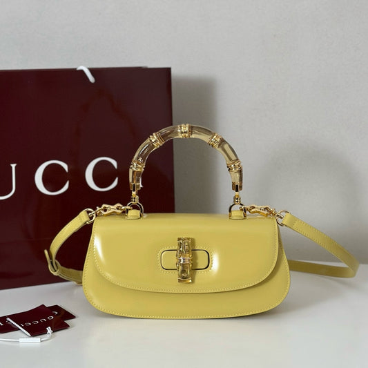 Gucci Bamboo Diva Medium Bag