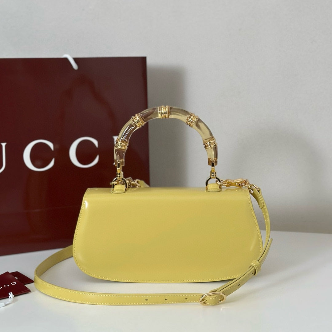 Gucci Bamboo Diva Medium Bag