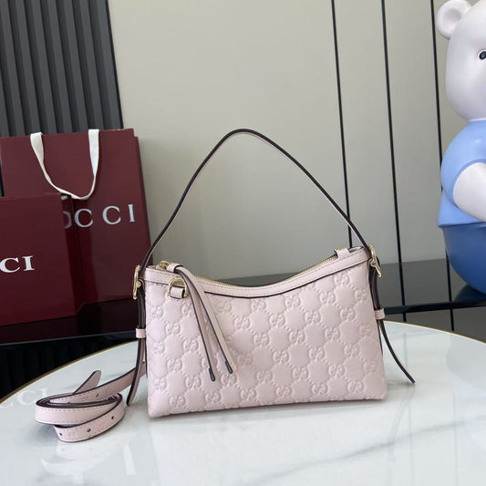 Gucci Small Emblem leather bag