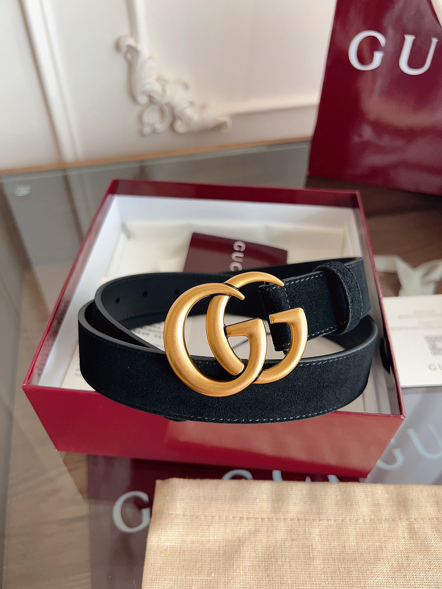 Gucci Suede belt