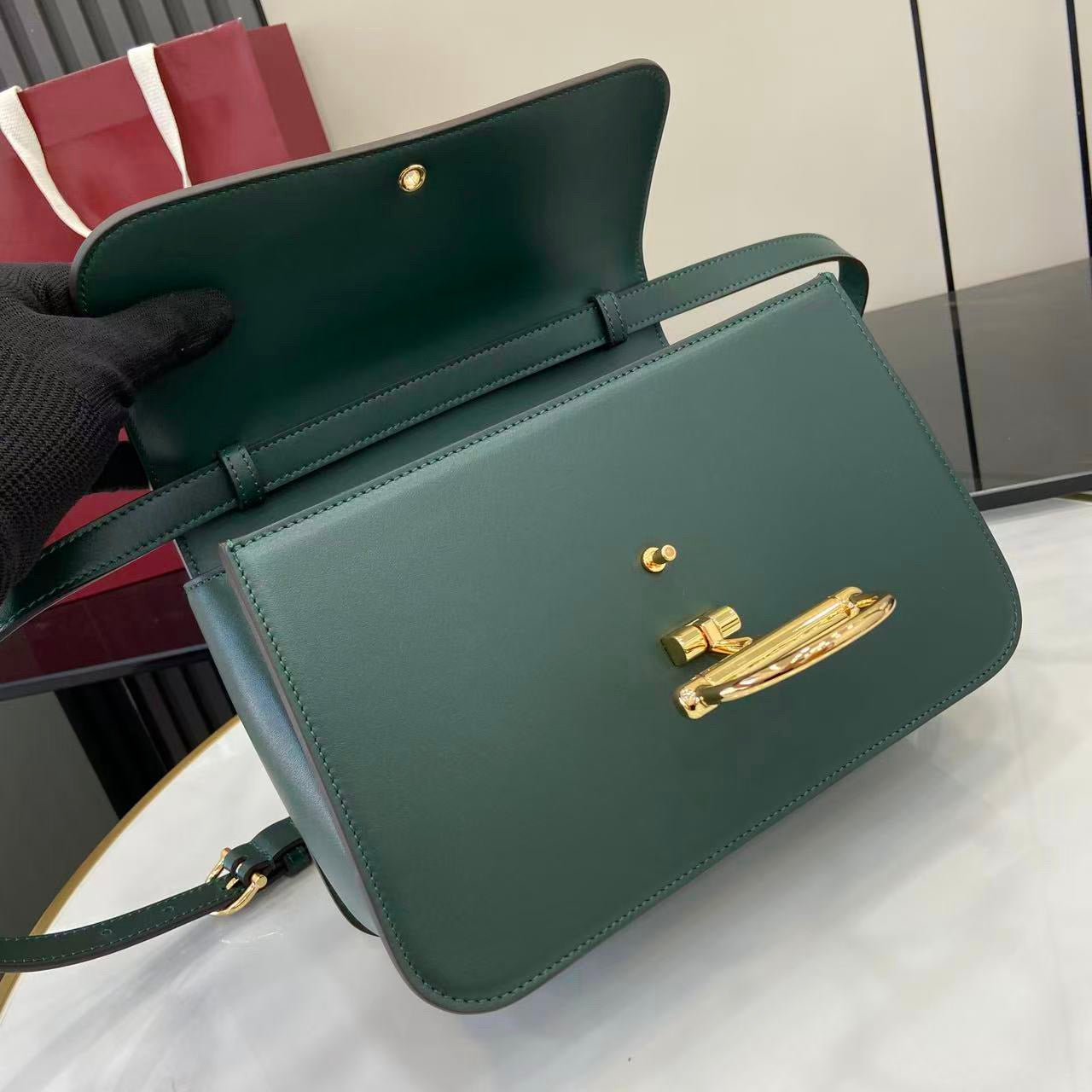 Gucci Siena Medium leather bag