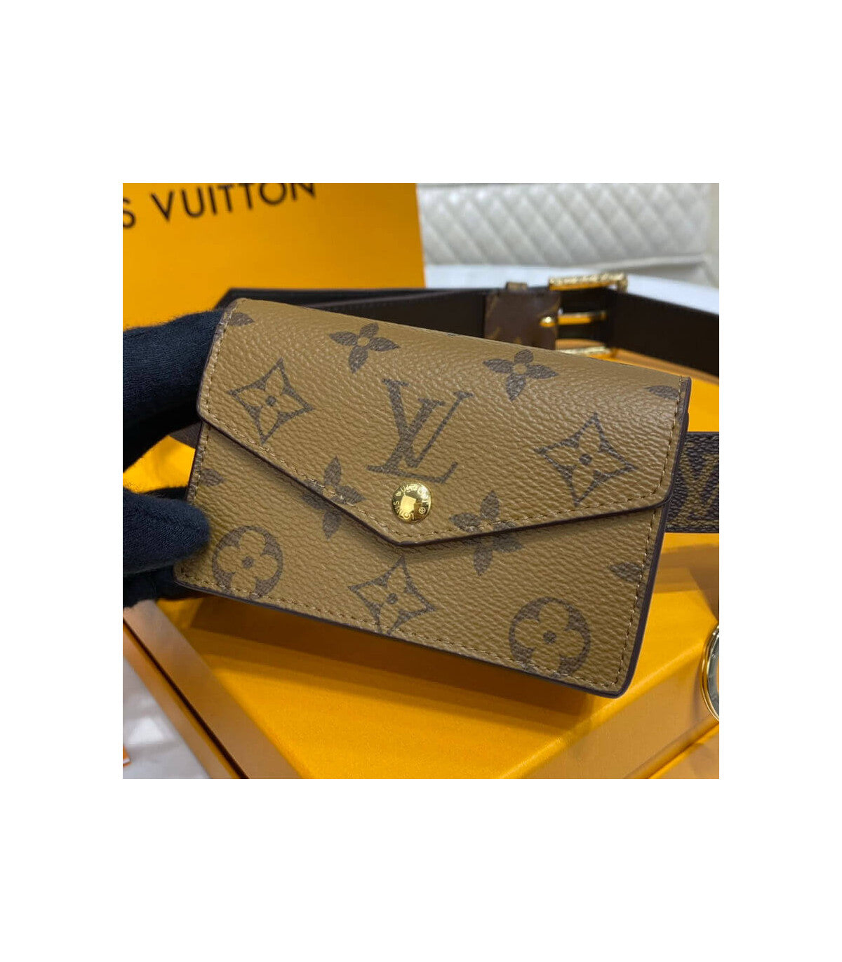Louis Vuitton Daily Multi Pocket Belt