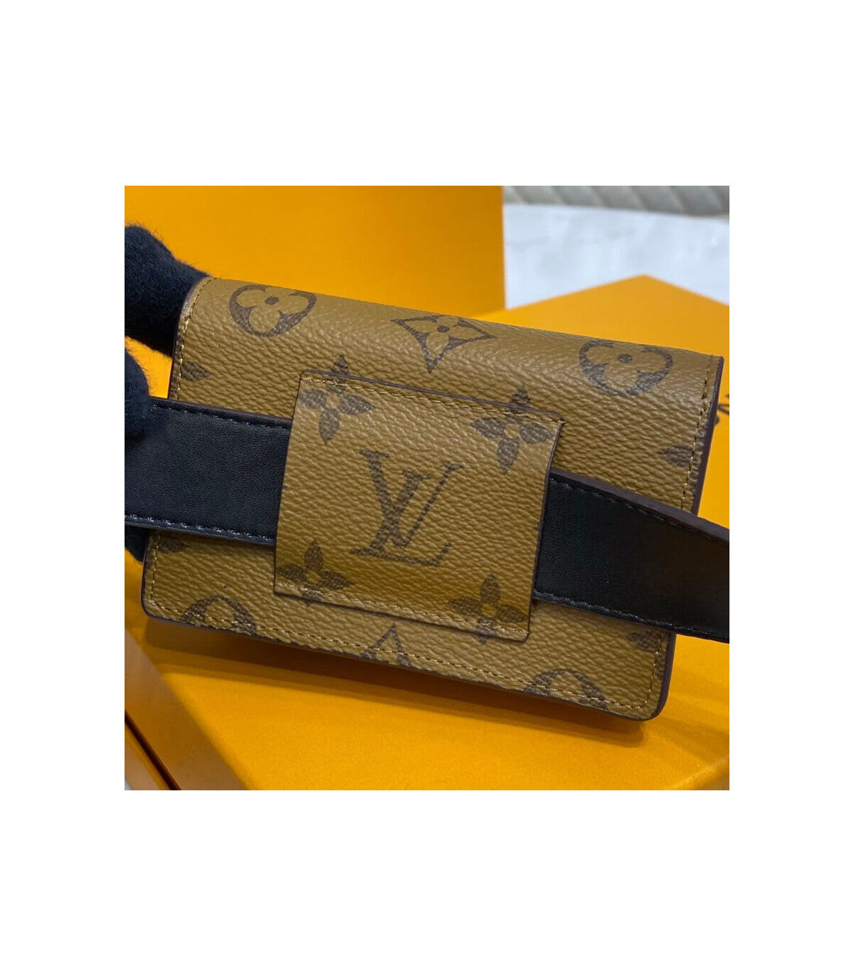 Louis Vuitton Daily Multi Pocket Belt