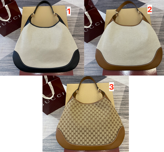 Gucci B medium shoulder bag