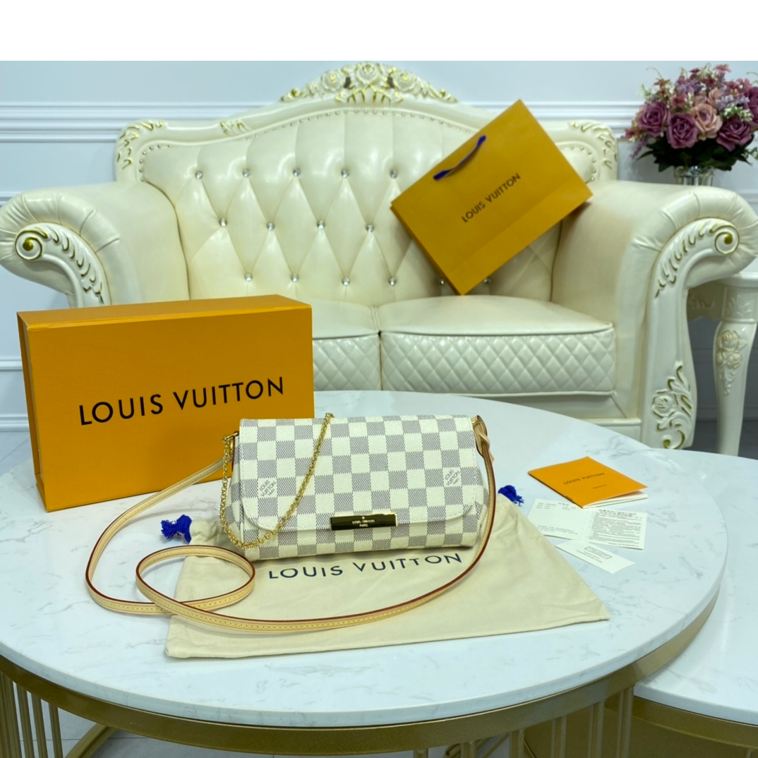 Louis Vuitton Favorite