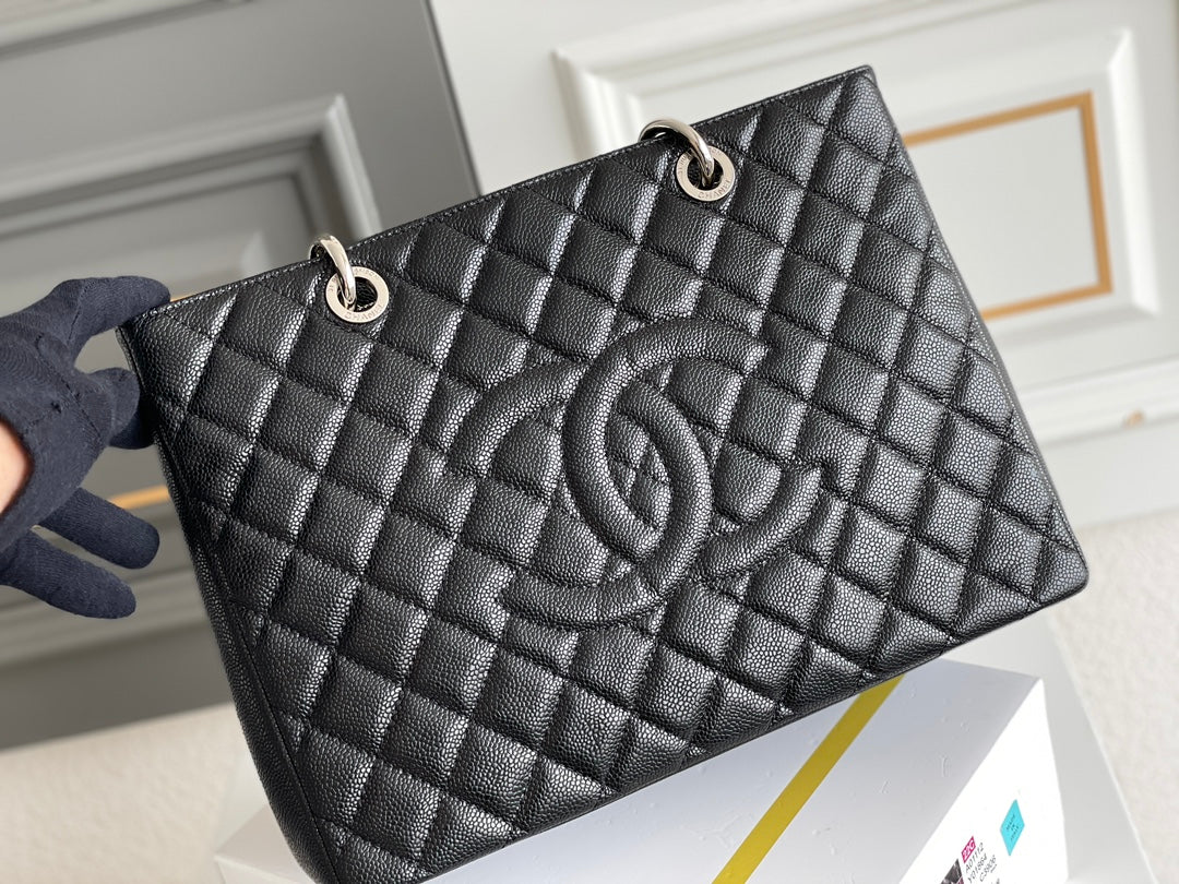 Chanel Tote Bag