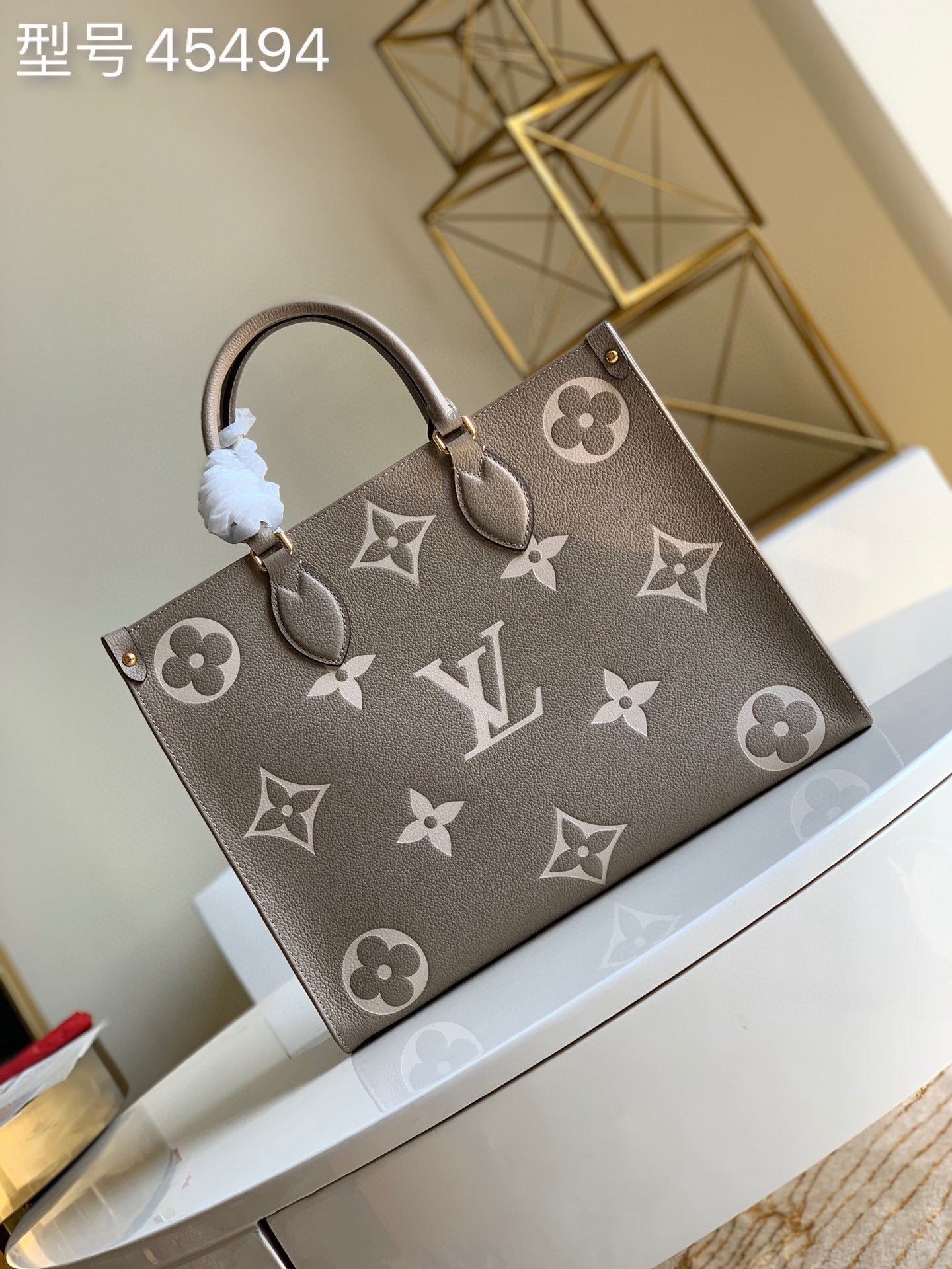 Louis Vuitton Onthego Bicolor PM, MM, GM