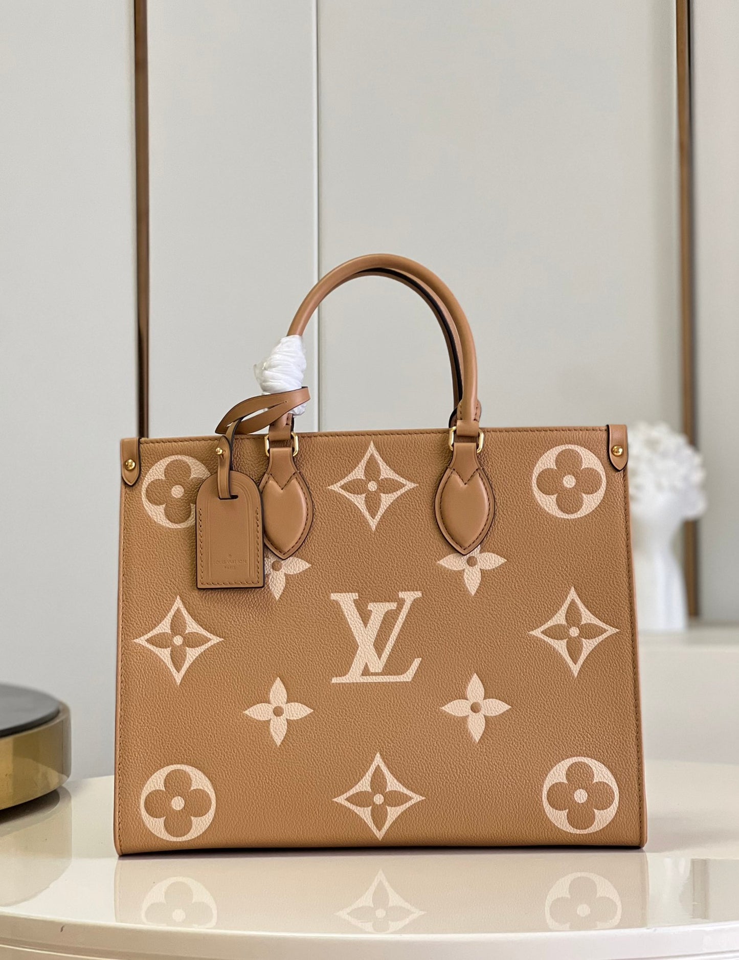 Louis Vuitton Onthego Bicolor PM, MM, GM